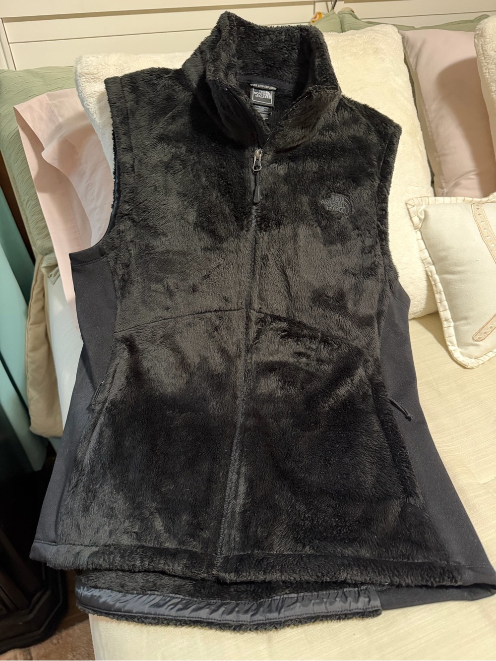 The North Face Woman’s Osito Fleece Vest size XL